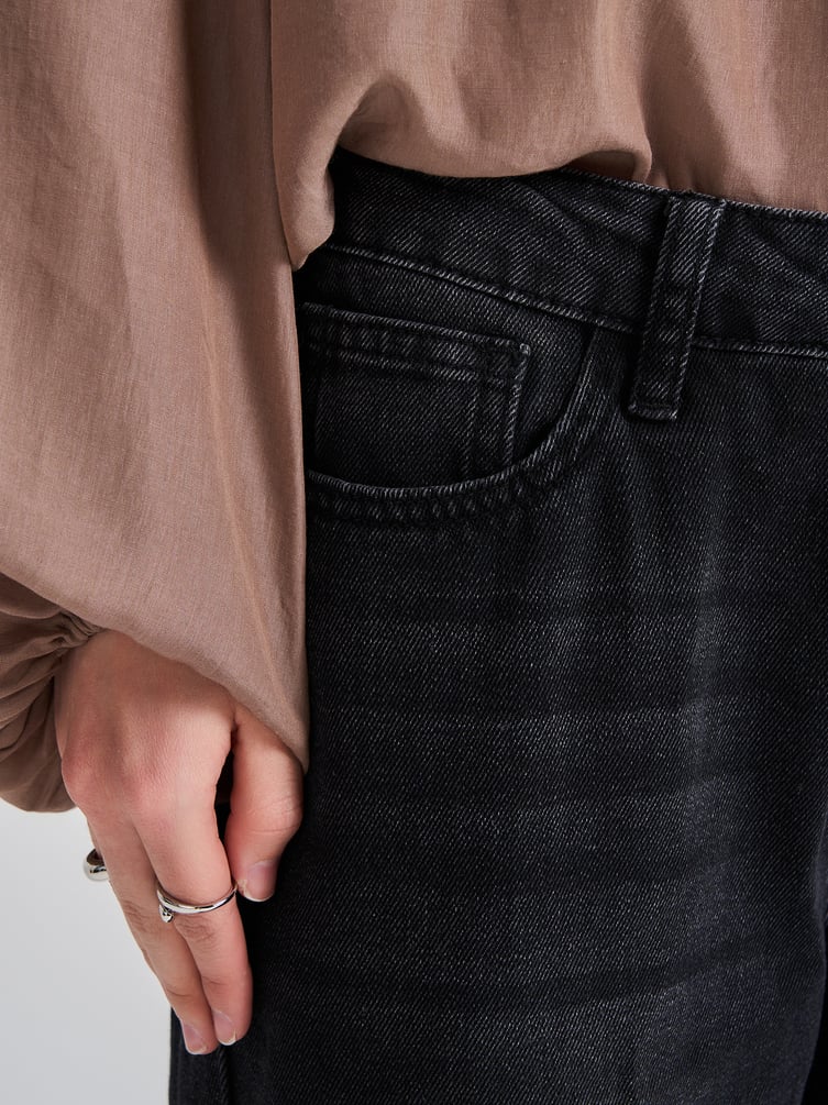 Джинсы прямые с необработанными краями