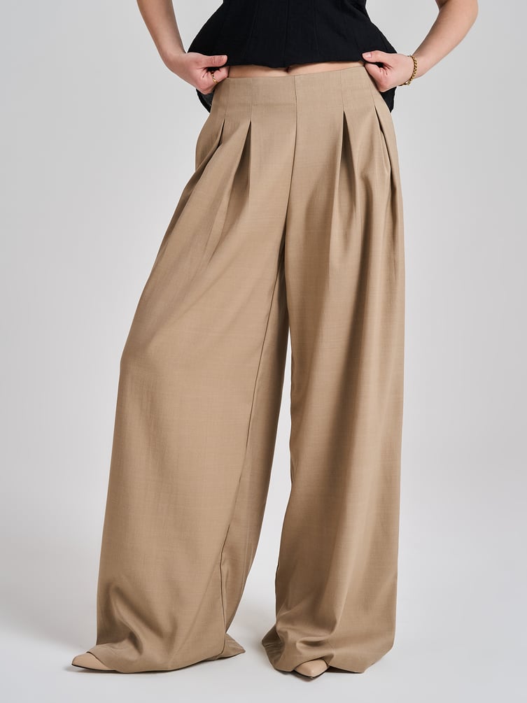 Брюки палаццо классические с защипами