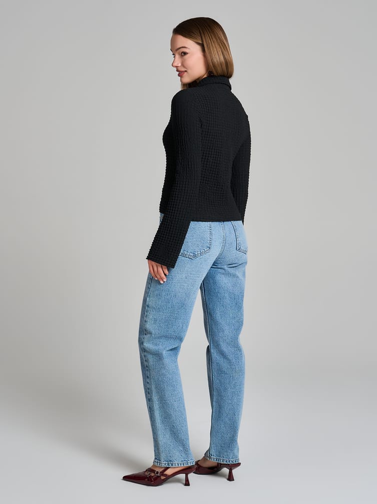 Кофта на пуговицах из жатой ткани