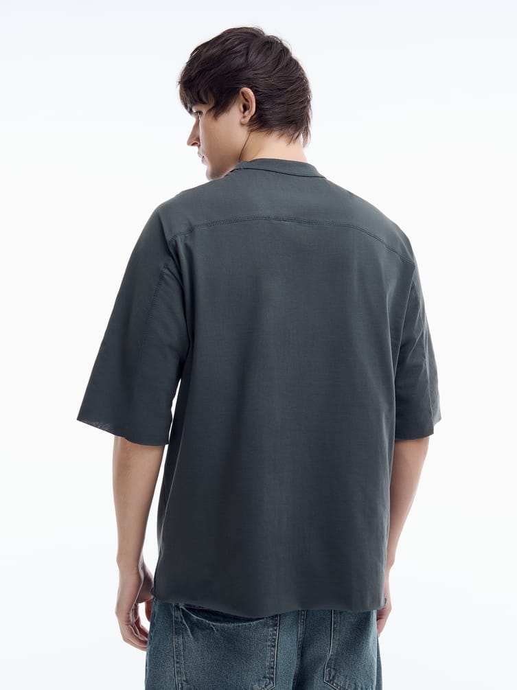 Плотная футболка оверсайз с надписью дрейн