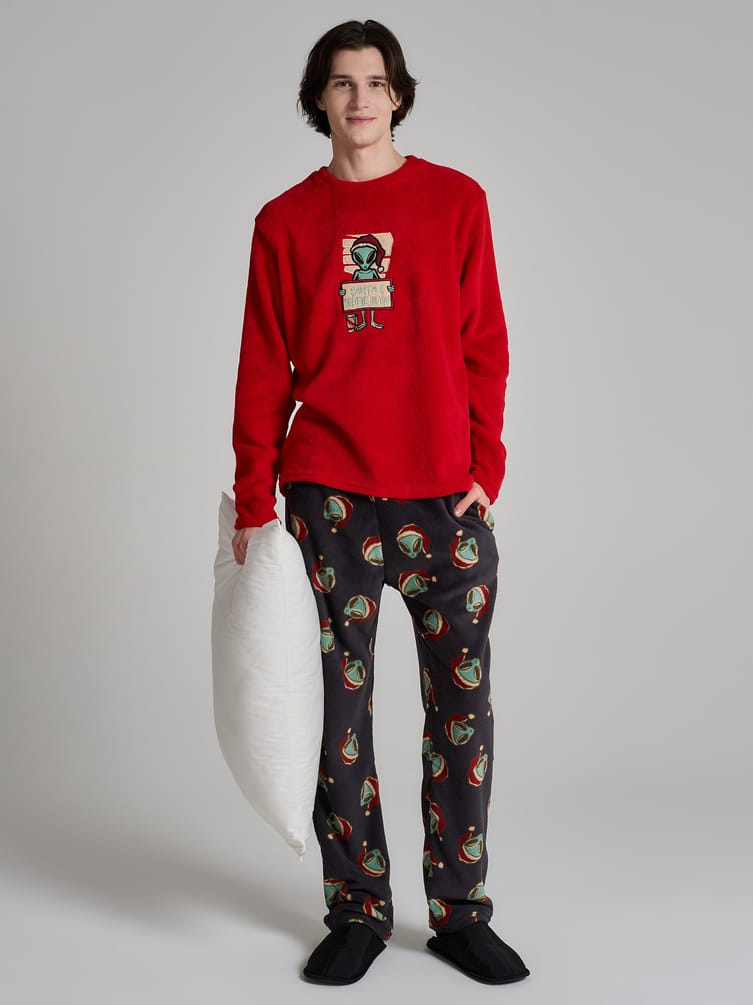 Новогодняя плюшевая пижама с вышивкой