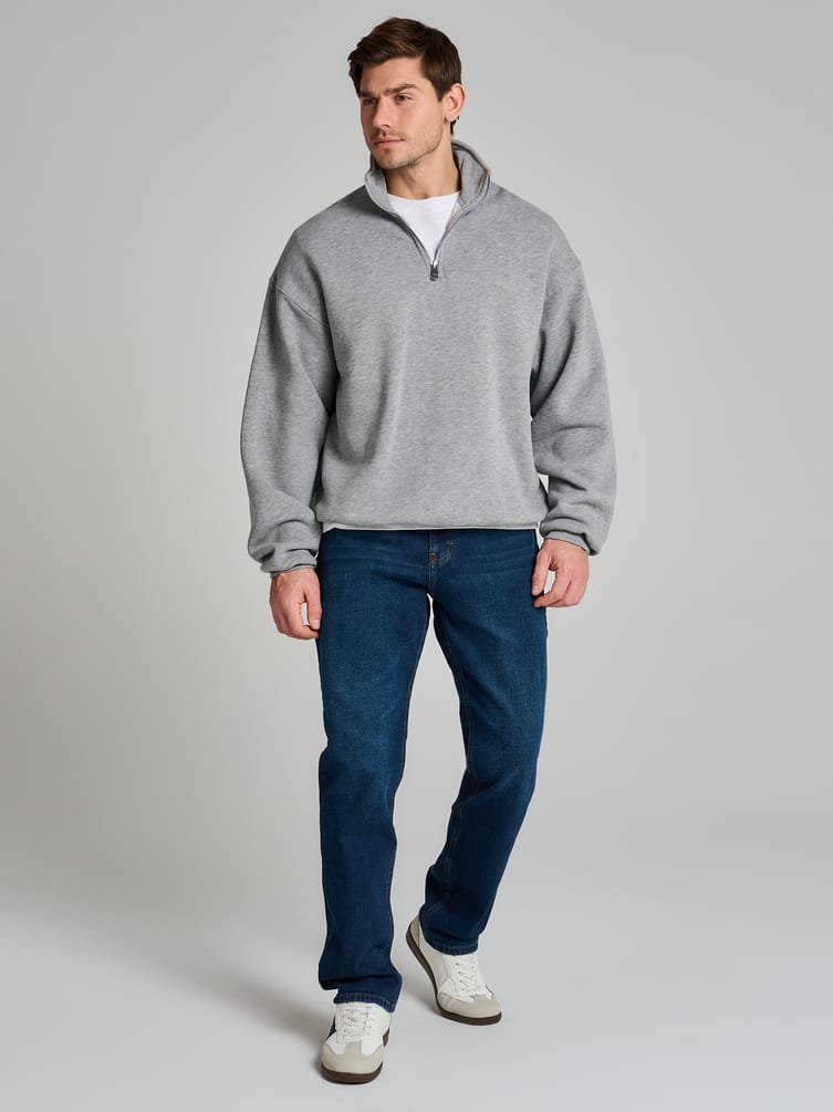 Классические прямые джинсы