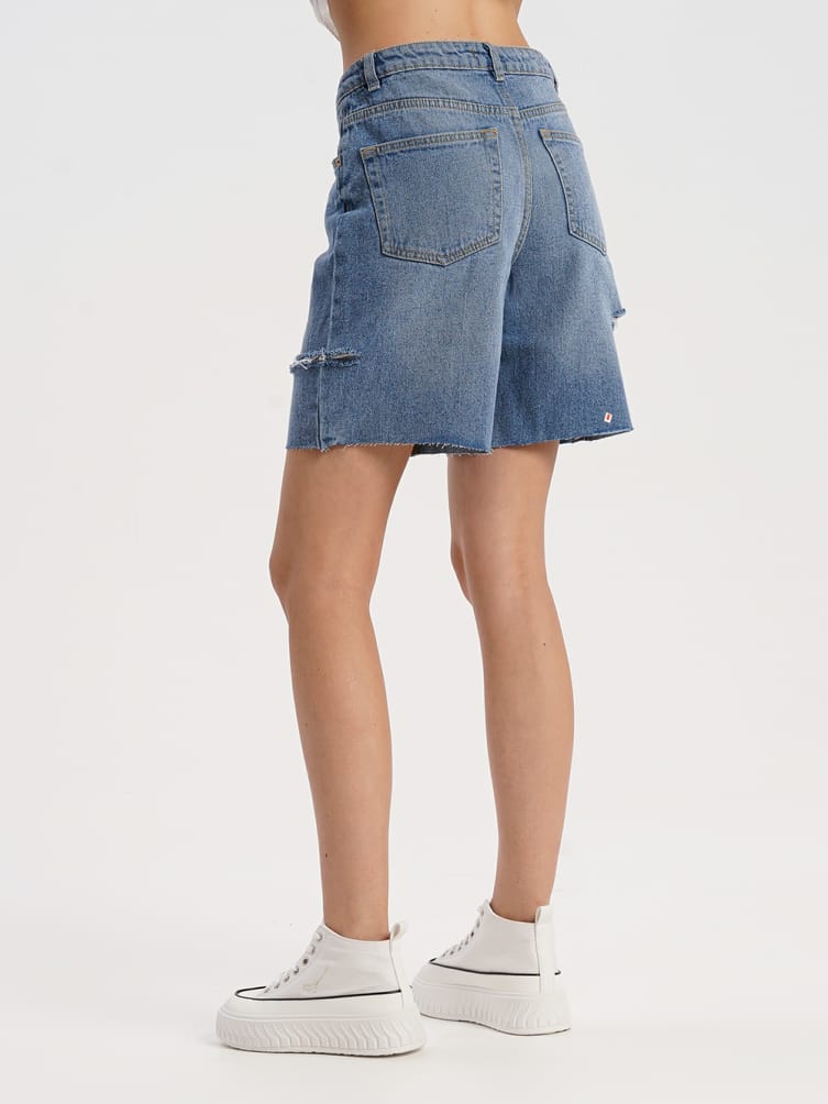 Шорты с дырками