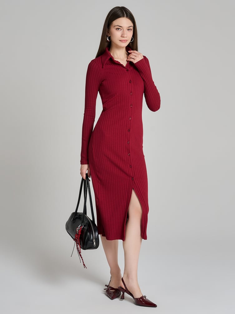 Платье офисное миди на пуговицах