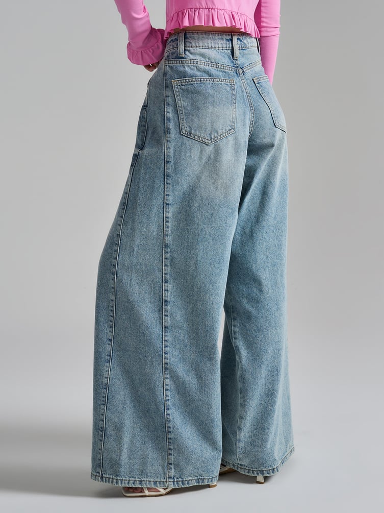 Джинсы широкие с завышенной талией