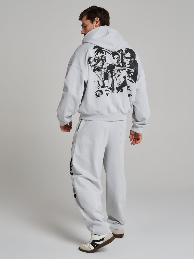 Толстовка оверсайз с принтом на спине