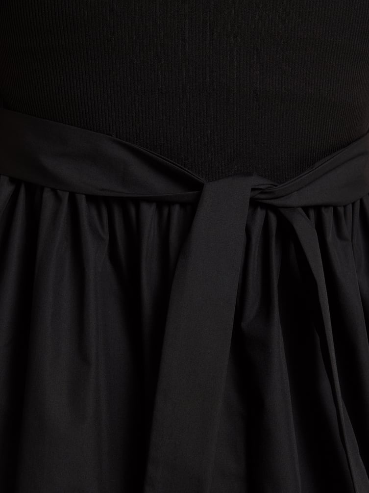 Платье нарядное с воланами