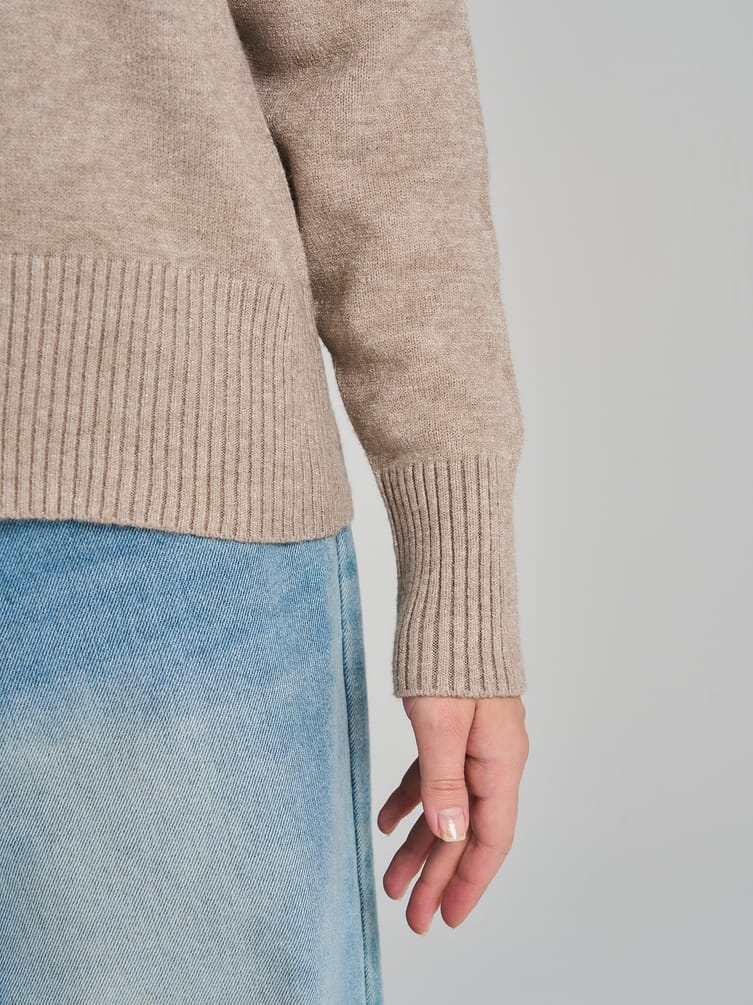 Свитер с горлом на молнии