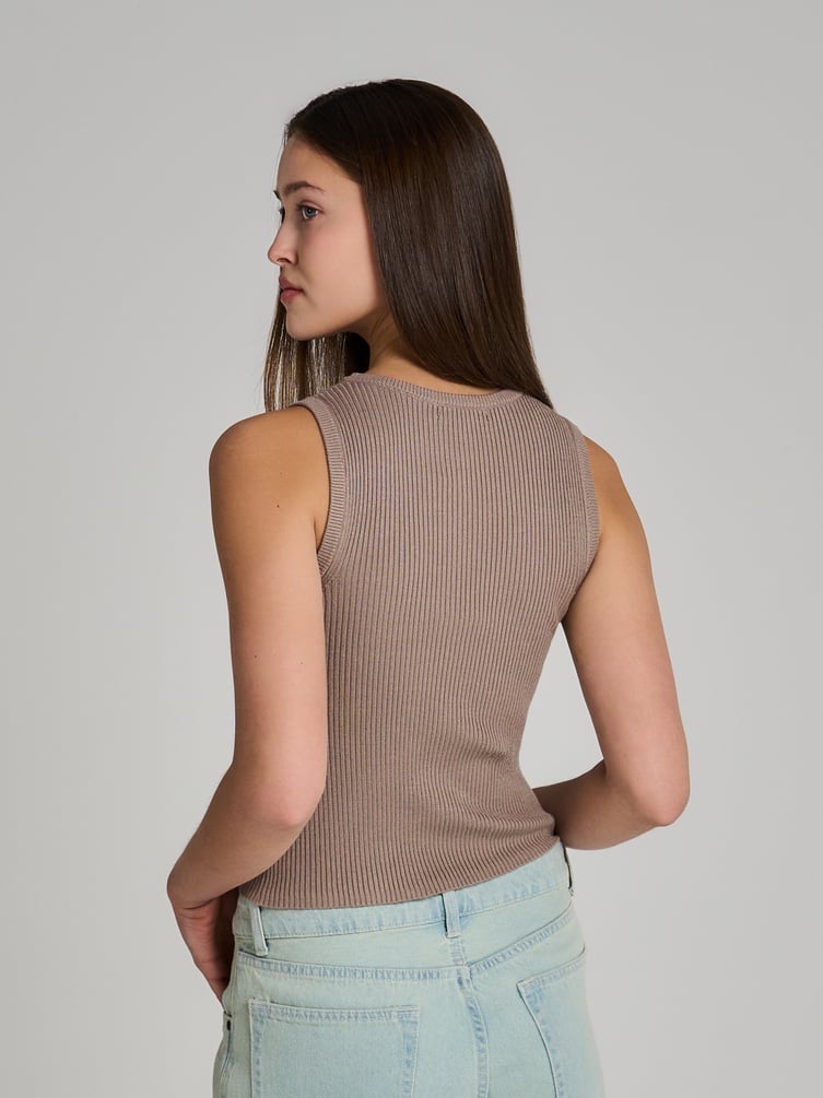 Топ лапша на широких бретелях