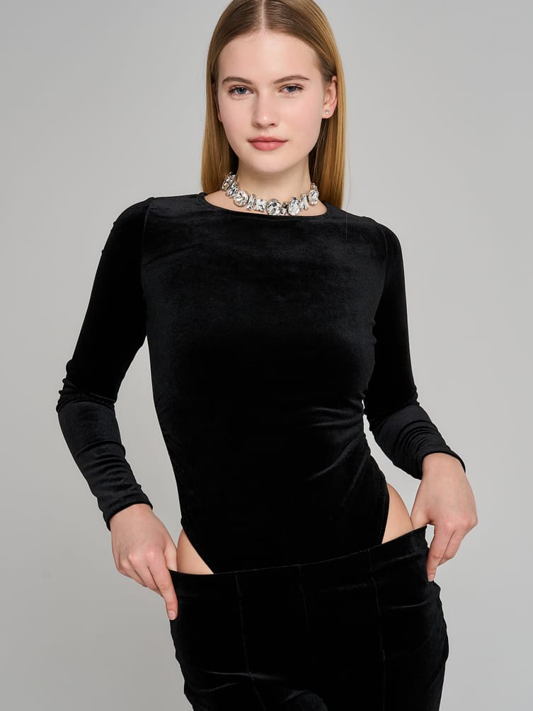 Боди бархатное с драпировкой на талии