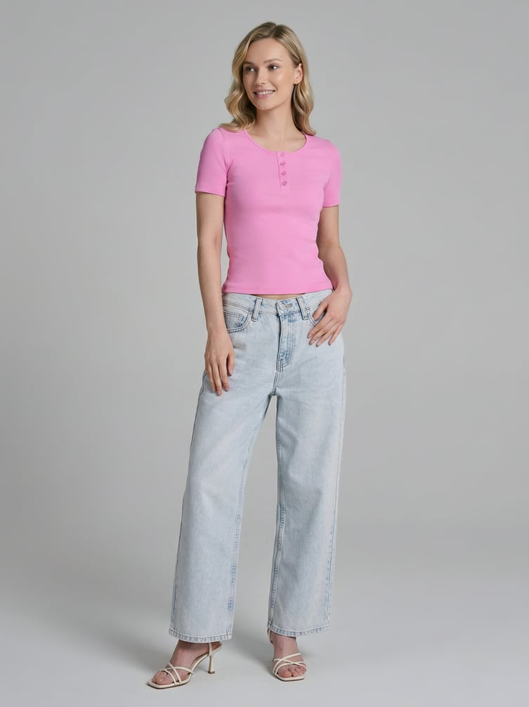 Джинсы широкие укороченные