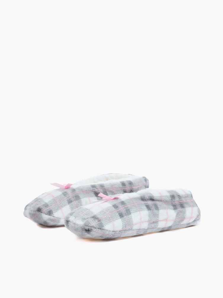 Мягкие закрытые тапочки в клетку