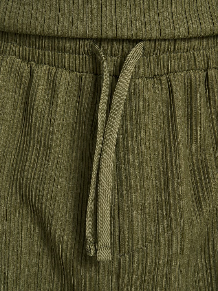 Шорты повседневные из жатого материала