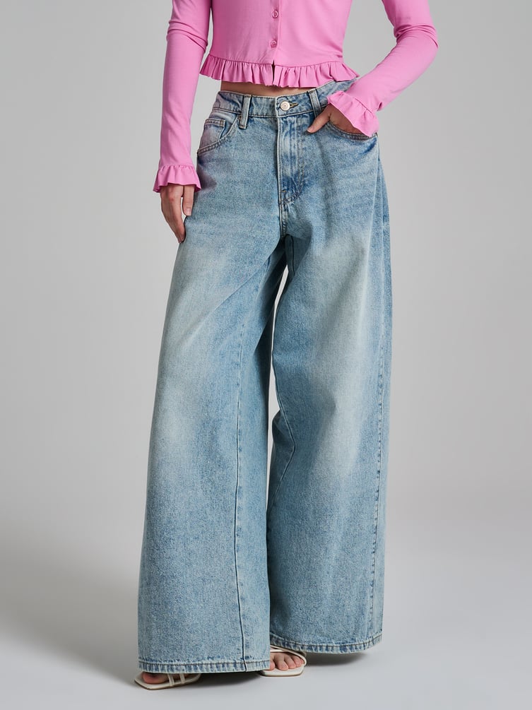 Джинсы широкие с завышенной талией