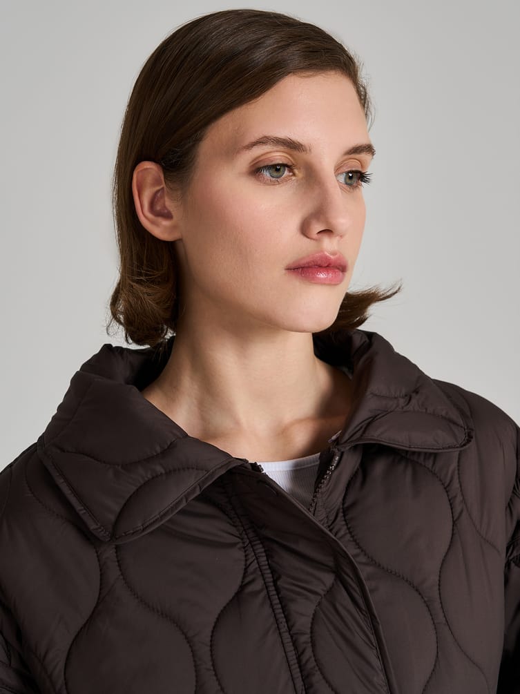 Куртка стеганая с капюшоном