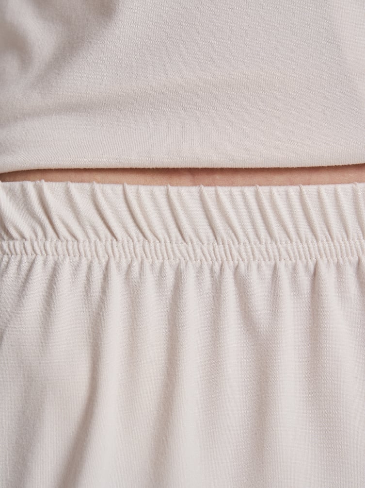 Пижама с рубашкой и шортами