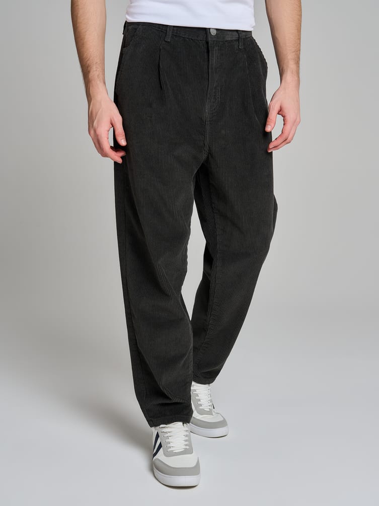 Брюки вельветовые зауженные