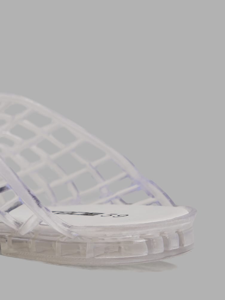 Шлепанцы с плетёным дизайном