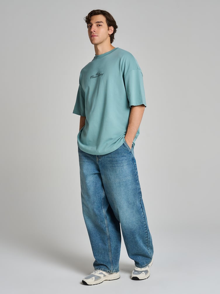 Футболка оверсайз с принтом на спине