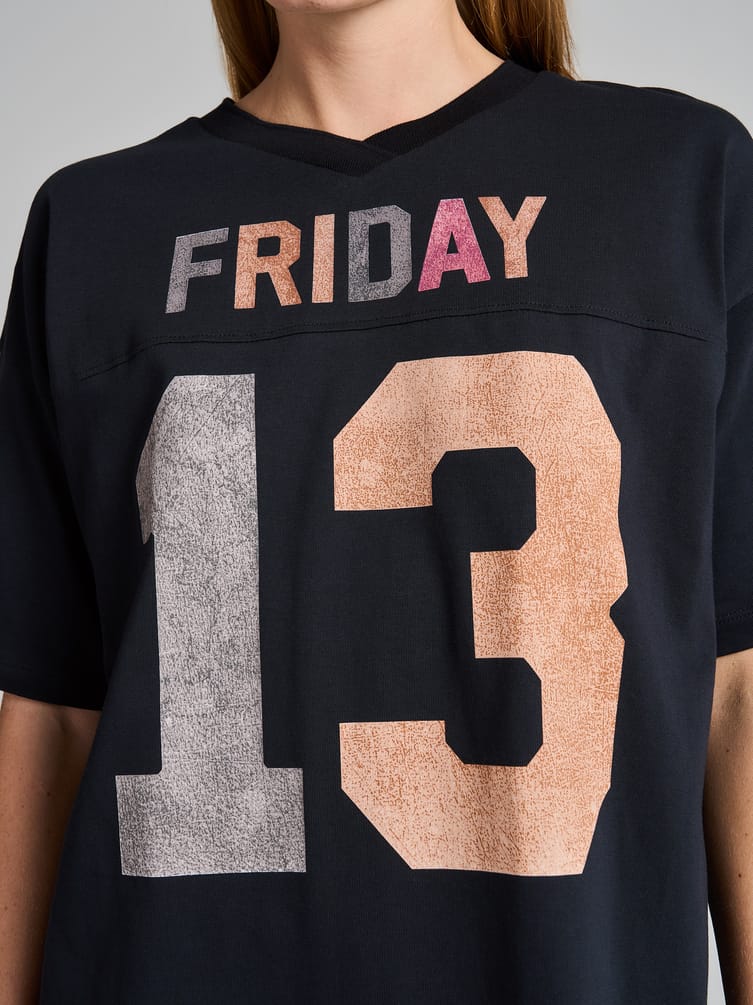 Футболка оверсайз с надписью Пятница 13