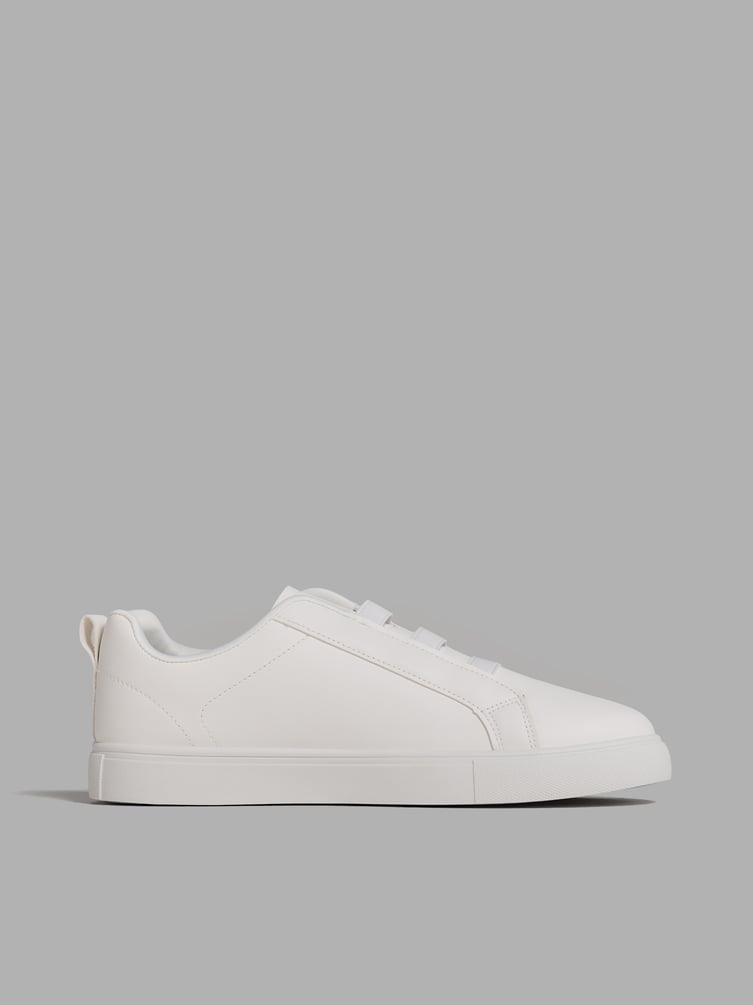 Кроссовки на резинке