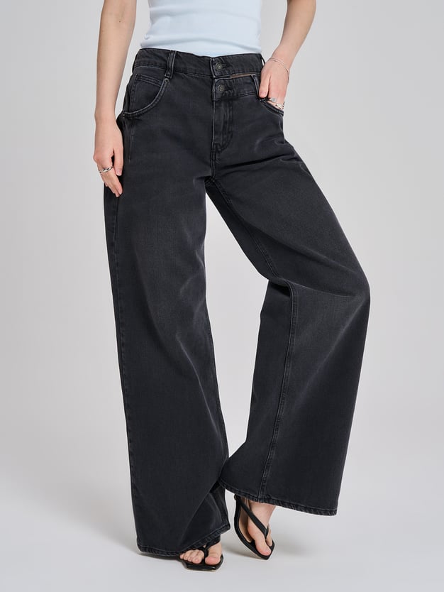 Джинсы широкие с вырезом на ремне