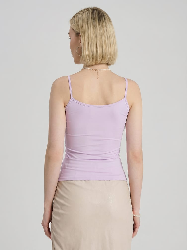 Топ на тонких бретелях