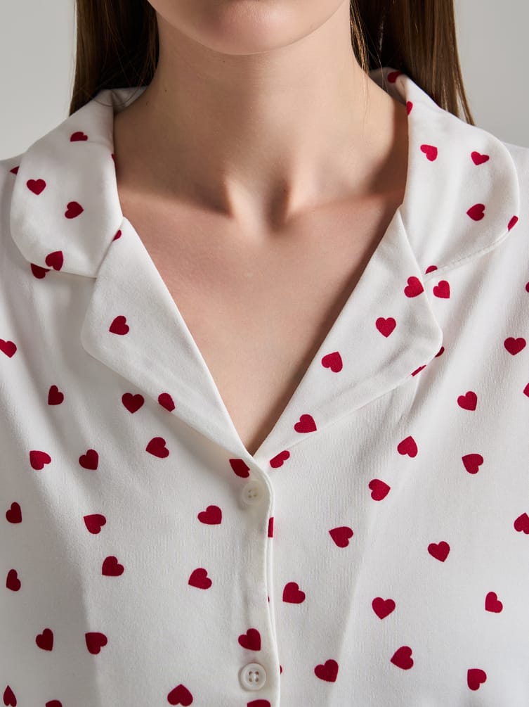 Пижама с рубашкой и шортами