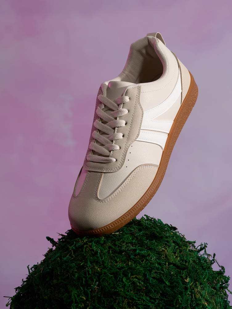 Низкие кроссовки