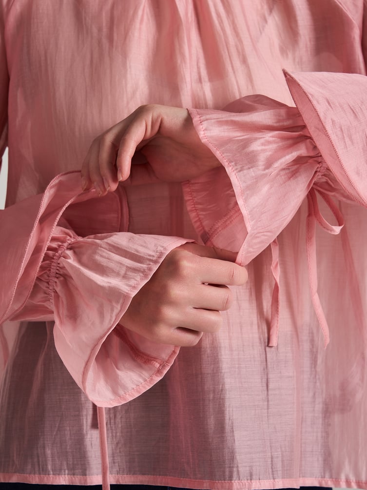 Блузка прозрачная с воланами