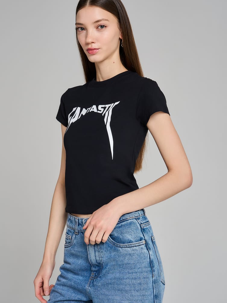 Футболка облегающая с надписью Fantastic