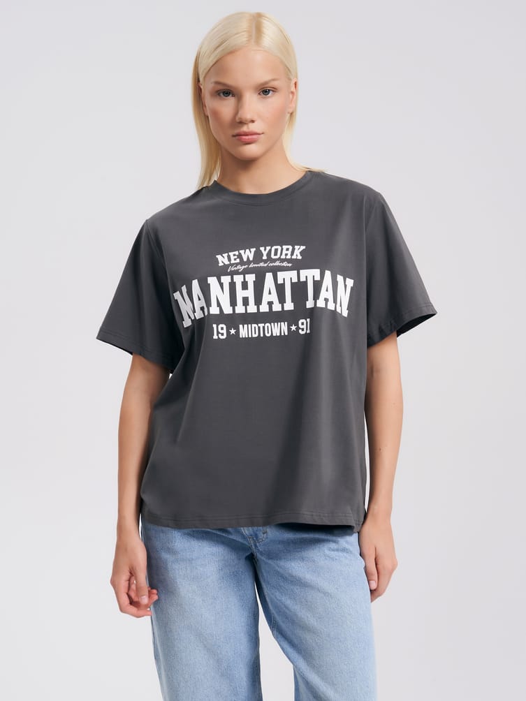Футболка оверсайз с надписью Manhattan