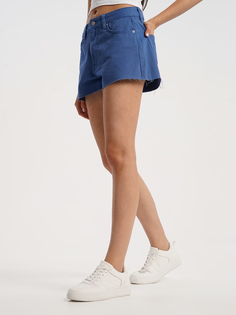 Короткие шорты