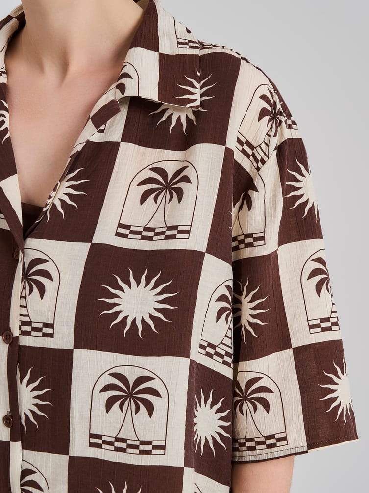 Рубашка летняя с принтом и коротким рукавом