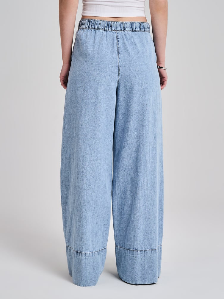 Джинсы широкие летние на резинке