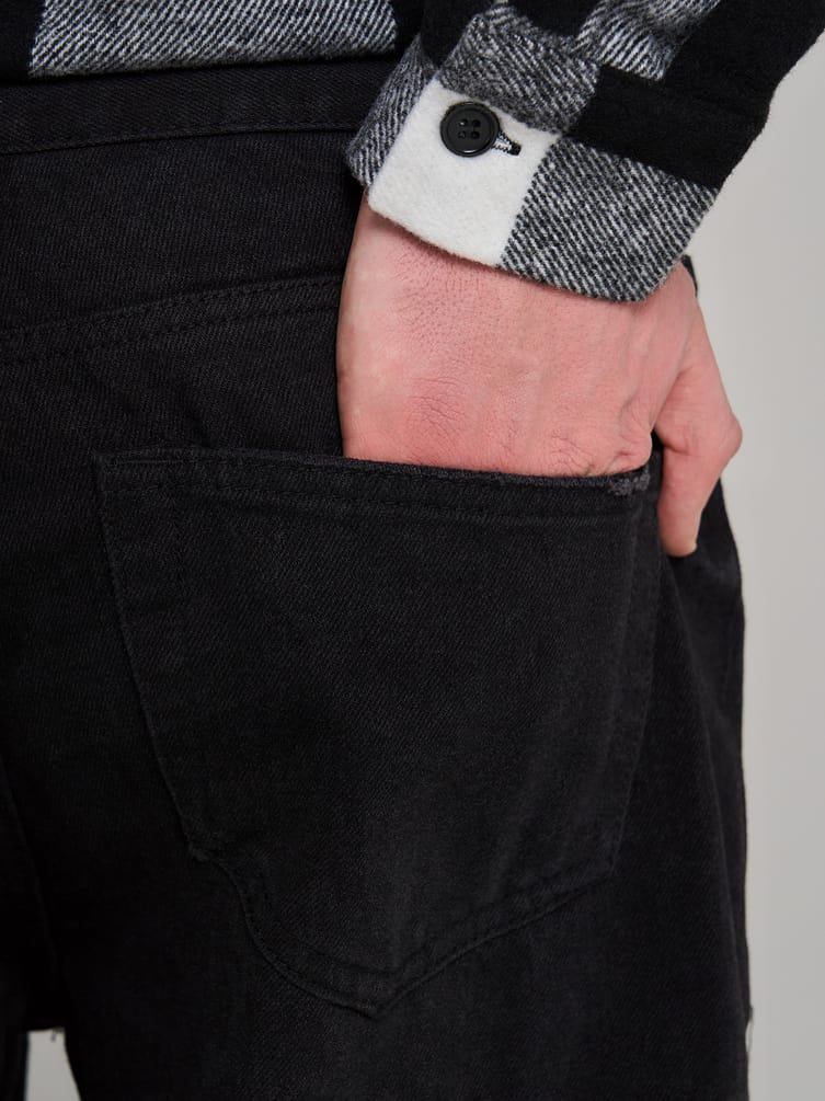 Прямые классические джинсы