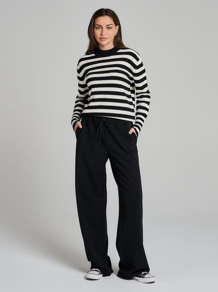 Джемпер трикотажный в полоску