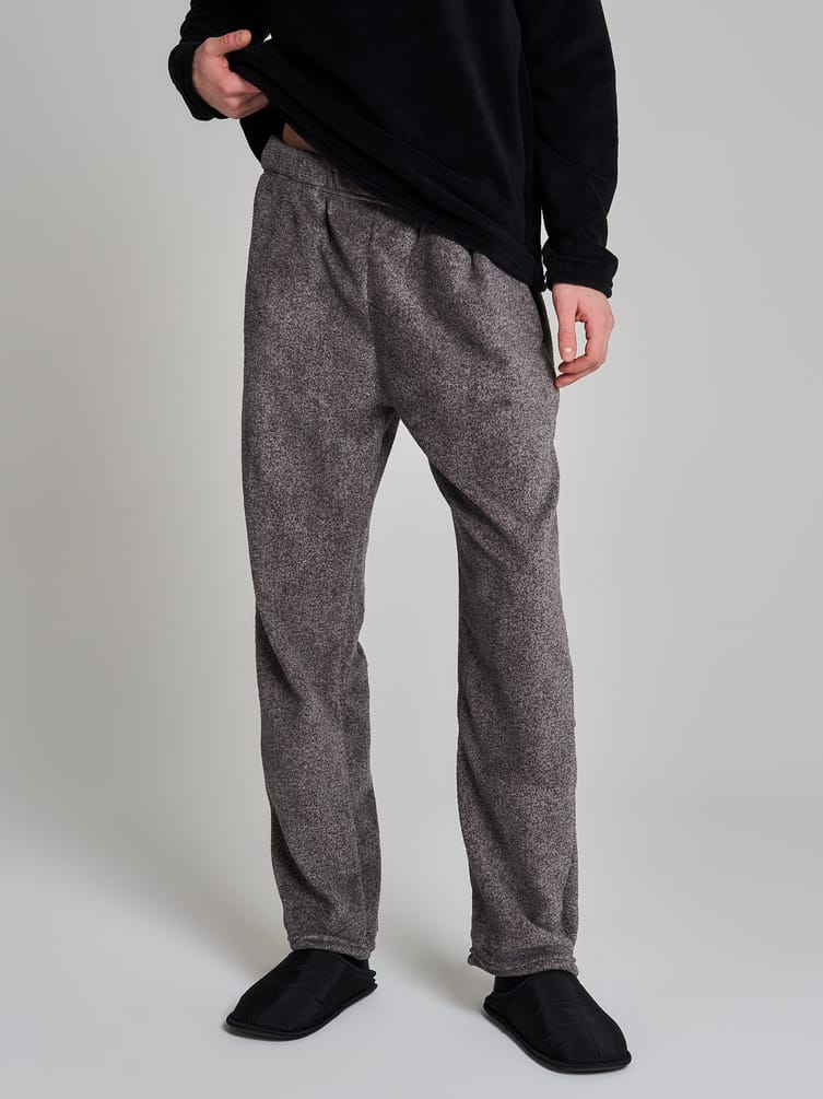 Пижама плюшевая с вышивкой и брюками