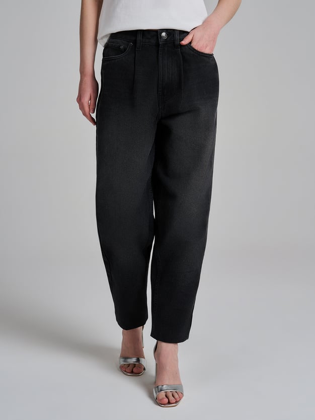 Джинсы момы высокой талией