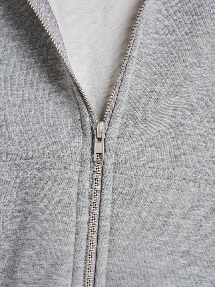 Толстовка на молнии с капюшоном