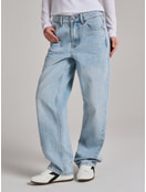 Джинсы прямые со смещенными боковыми швами