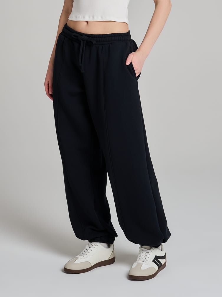 Тёплые брюки джоггеры со стрелками и начёсом