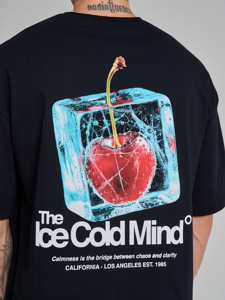 Футболка оверсайз с принтом на спине