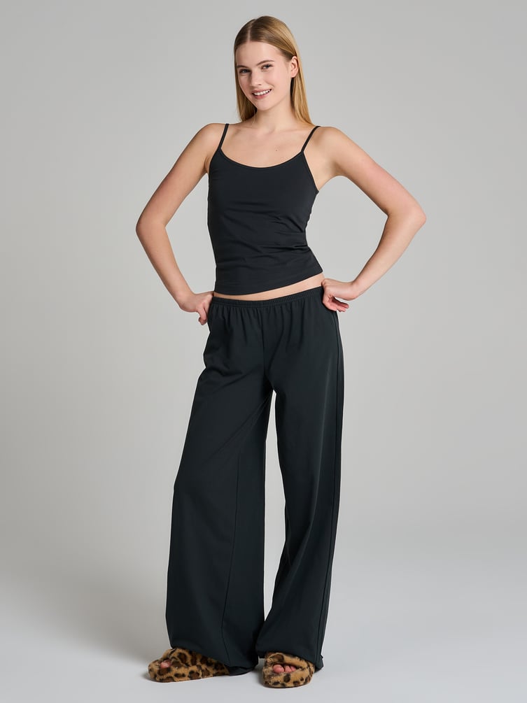 Пижама из хлопка с майкой и брюками