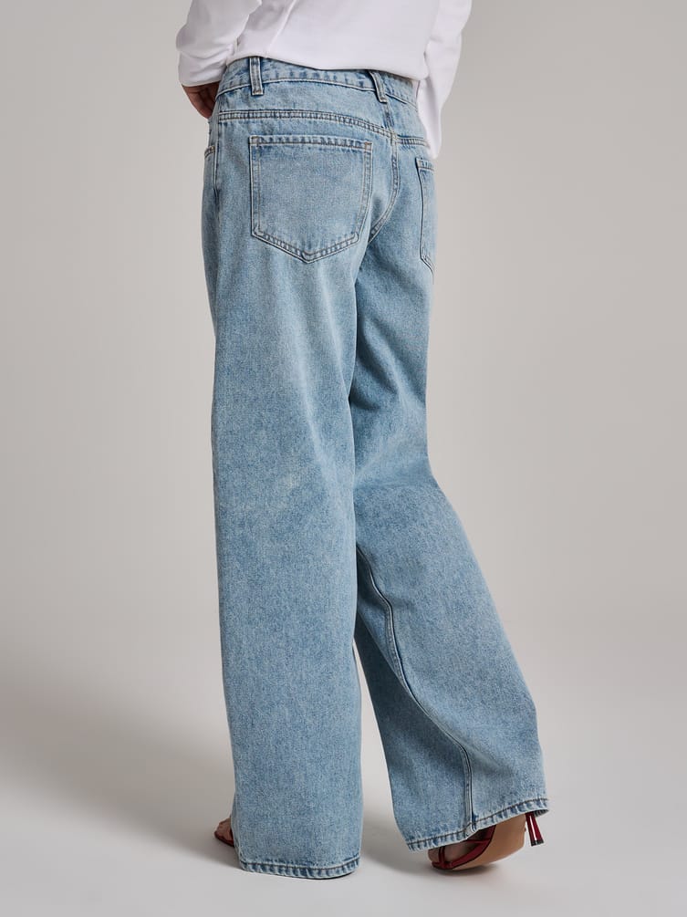 Джинсы бойфренды широкие