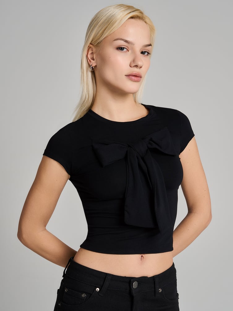 Футболка облегающая с бантом