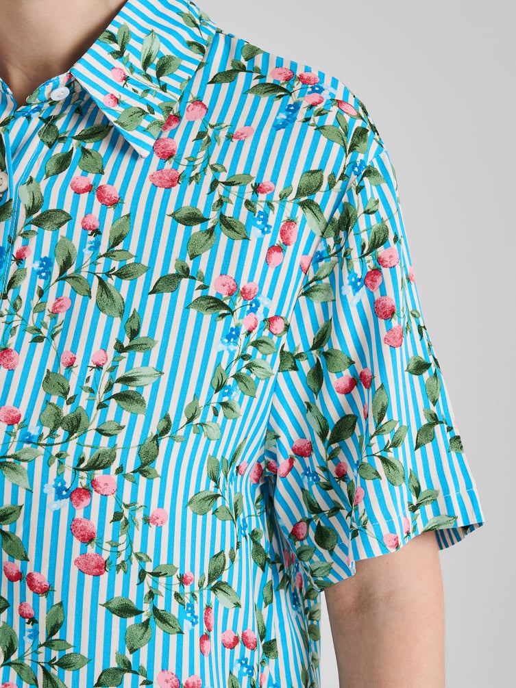 Костюм летний с рубашкой и брюками