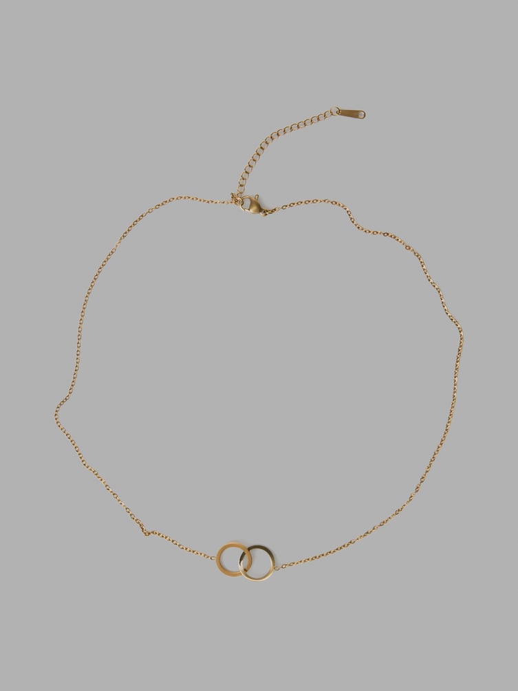 Колье с изысканной подвеской