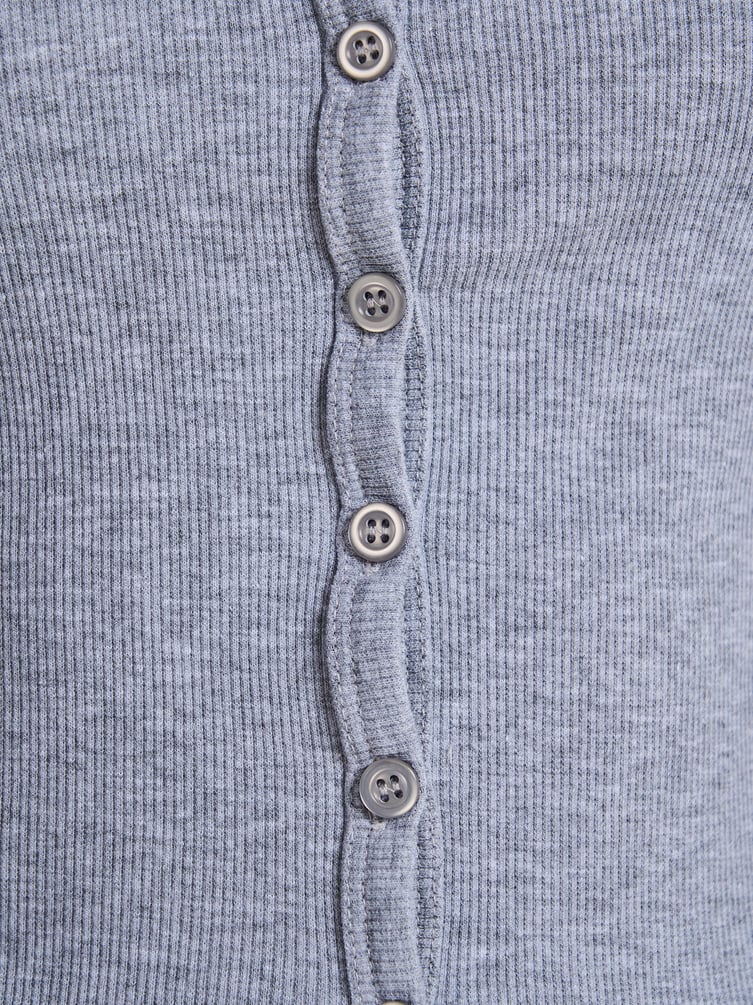 Кардиган облегающий на пуговицах