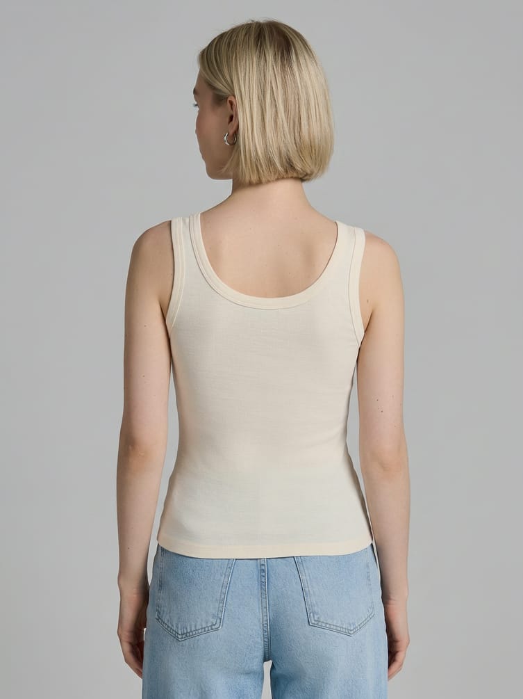 Майка на широких бретелях с вареным эффектом